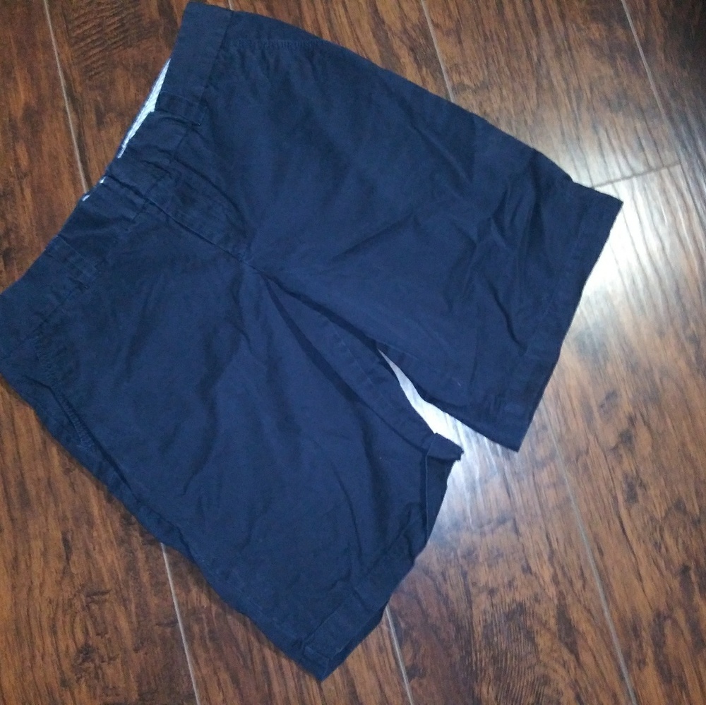 2 pairs of tommy hilfiger shorts